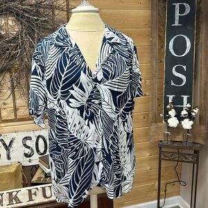 Navy and blue perfect fit top